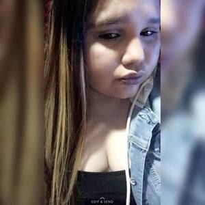 Meet your Posher, Yajaira